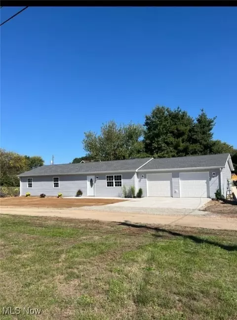 177 W 1st St, Frazeysburg, OH 43822