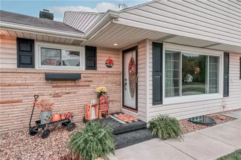 1240 Willow Ln, Wellsville, OH 43968