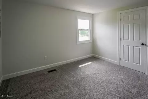 490 Dohner Dr, Wadsworth, OH 44281 photo 23