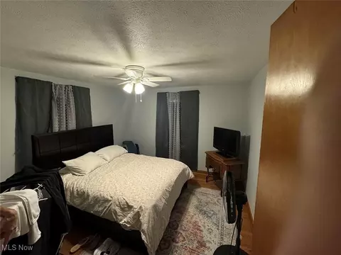 Bedroom - 1615 N Walnut St, Dover, OH 44622 photo 2 of 3