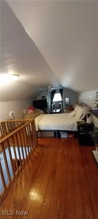 Bedroom - 1615 N Walnut St, Dover, OH 44622 photo 3 of 3