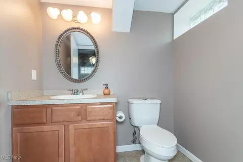 1900 Robindale St, Wickliffe, OH 44092 photo 29