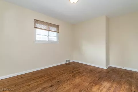 1900 Robindale St, Wickliffe, OH 44092 photo 19