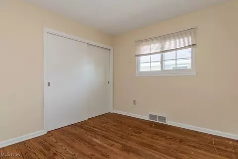1900 Robindale St, Wickliffe, OH 44092 photo 14