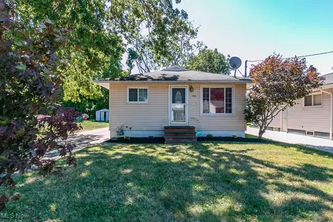 1900 Robindale St, Wickliffe, OH 44092 photo 33