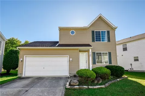 1101 Wexford Ct, Akron, OH 44312