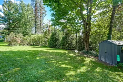 Exterior - 8471 Summit Dr, Chagrin Falls, OH 44023 photo 7 of 10
