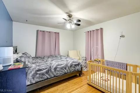 Bedroom - 8471 Summit Dr, Chagrin Falls, OH 44023 photo 3 of 3