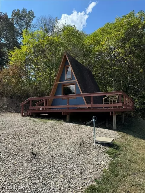 18559 Lashley Rd, Senecaville, OH 43780