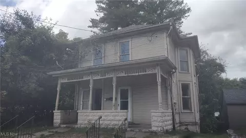 779 Dryden Rd, Zanesville, OH 43701