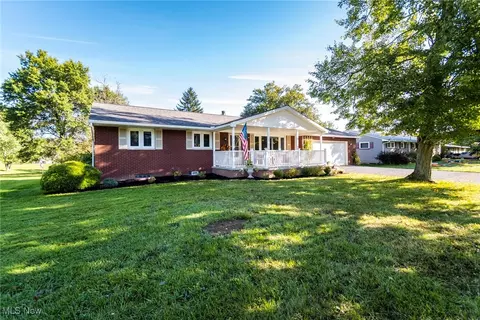 720 E Park Ave, Columbiana, OH 44408