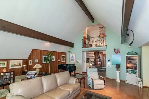 Living - 23 Minnewawa Dr, Timberlake, OH 44095 photo 4 of 5