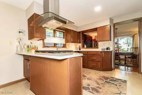 Kitchen - 23 Minnewawa Dr, Timberlake, OH 44095 photo 5 of 5