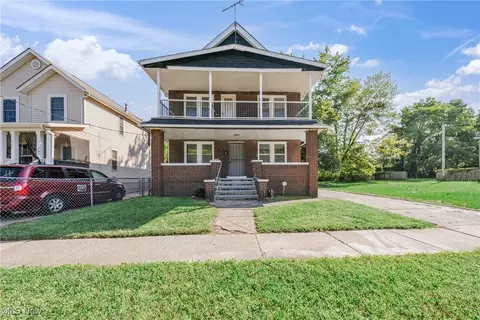 793 E 156th St, Cleveland, OH 44110