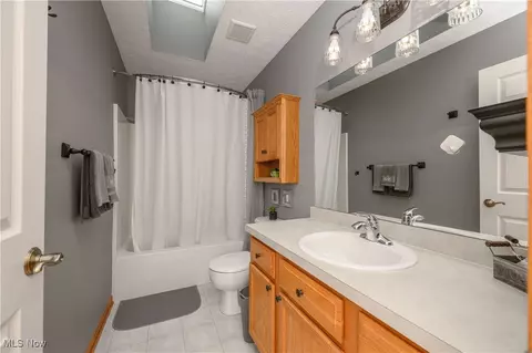 7040 Tidewater St NW, Canton, OH 44708 photo 28