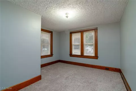 174 E Brookside Ave, Akron, OH 44301 photo 12