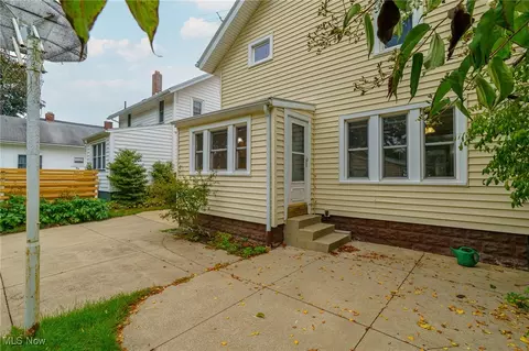 174 E Brookside Ave, Akron, OH 44301 photo 33