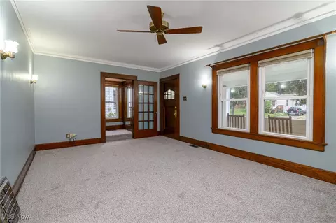 174 E Brookside Ave, Akron, OH 44301 photo 4