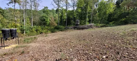 Richards Road, Cambridge, OH 43725 photo 12