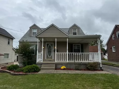 520 8th St, Struthers, OH 44471