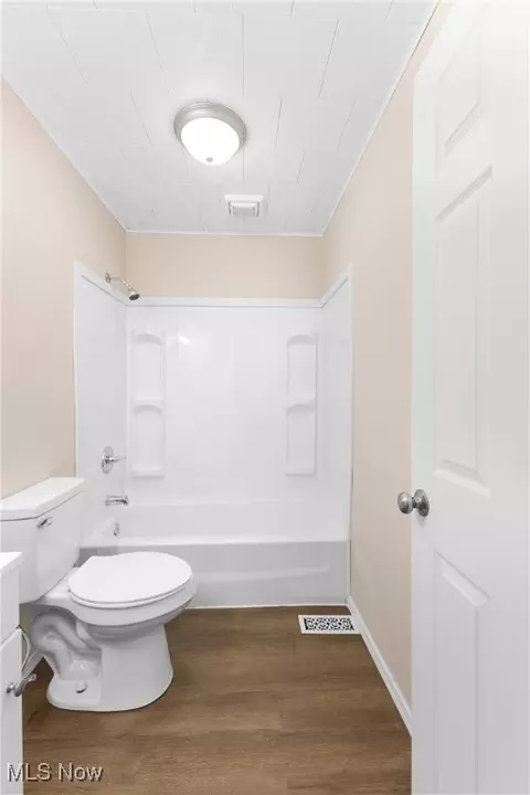 108 Ashbury Cir, Wheeling, WV 26003 photo 11