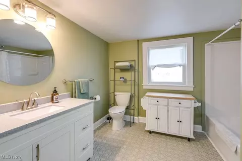 Bath - 48 Devonshire Dr, Akron, OH 44312 photo 2 of 2