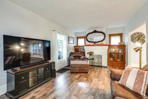 Living - 48 Devonshire Dr, Akron, OH 44312 photo 1 of 2
