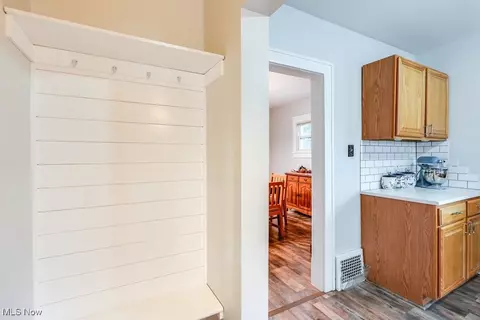 Entry Way - 48 Devonshire Dr, Akron, OH 44312 photo 1 of 1