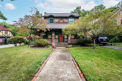 1723 Ford Ave, Youngstown, OH 44504