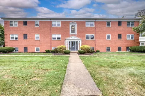 23492 David Dr #D208, North Olmsted, OH 44070