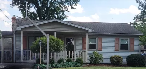 5195 Willow Crest Ave, Youngstown, OH 44515