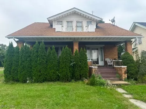 206 Gateway Blvd N, Elyria, OH 44035