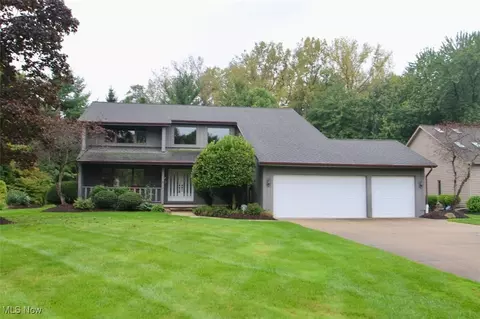 2151 Ridgebury Dr, Painesville, OH 44077