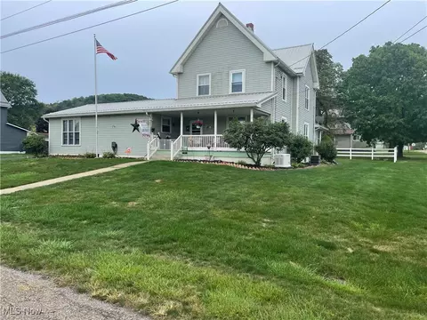 429 Fourth St, Bergholz, OH 43908