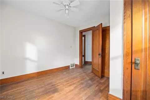 2233 E 33rd St, Lorain, OH 44055 photo 18