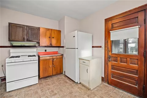 2233 E 33rd St, Lorain, OH 44055 photo 13