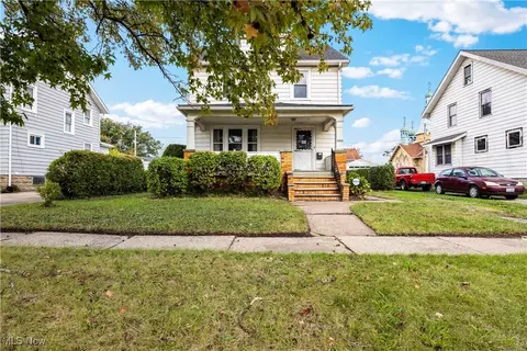 2233 E 33rd St, Lorain, OH 44055 photo 2
