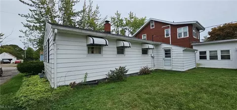 Exterior - 3239 Wilson Ave, Ashtabula, OH 44004 photo 2 of 4