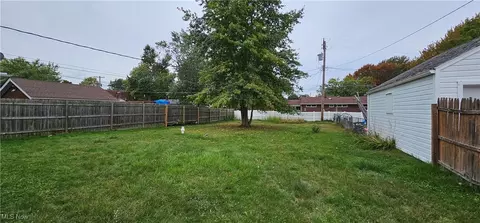 Exterior - 3239 Wilson Ave, Ashtabula, OH 44004 photo 3 of 4