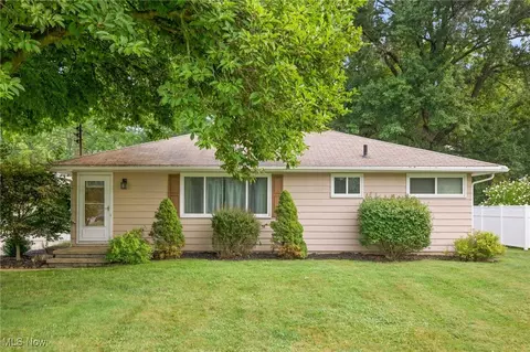 499 Perry Rd, Tallmadge, OH 44278