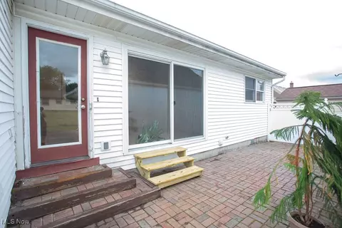 486 W Wilson St, Struthers, OH 44471 photo 31