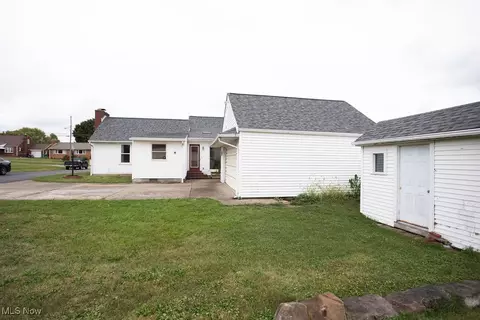 486 W Wilson St, Struthers, OH 44471 photo 32