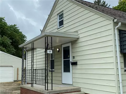 55 S Main St, Austintown, OH 44515