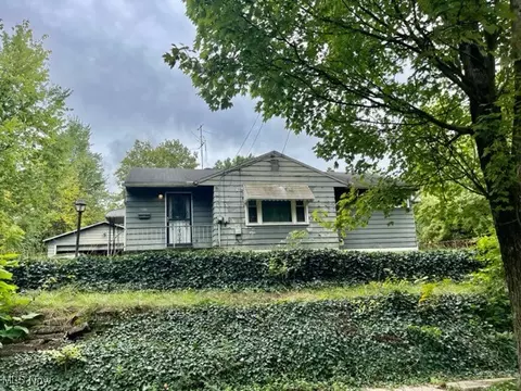 1140 Arnold Ave, Akron, OH 44305