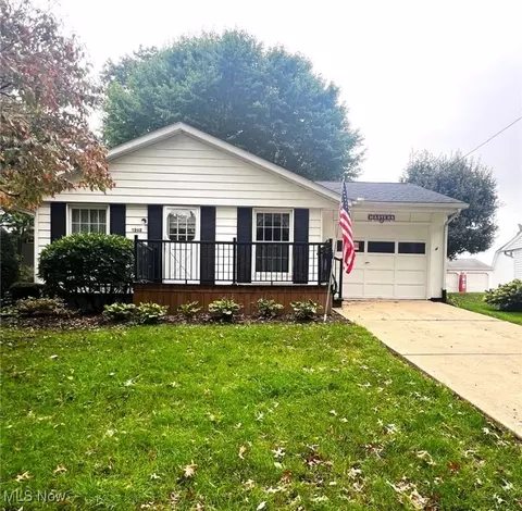 1262 Fairview Ave, Salem, OH 44460