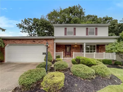2200 Avalon Dr, Cleveland, OH 44134