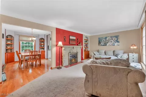 455 Sprague Rd, Seven Hills, OH 44131 photo 9