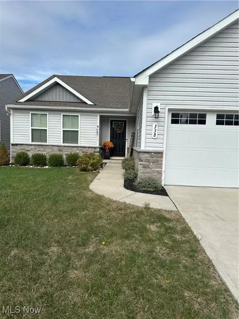338 Lakewick Ln, Willowick, OH 44095 photo 4