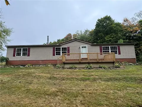 8366 Rochester Rd, Kensington, OH 44427