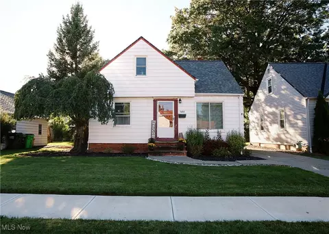 1688 Douglas Rd, Wickliffe, OH 44092